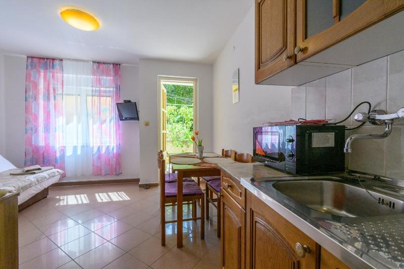 Apartments Tomo - image 27