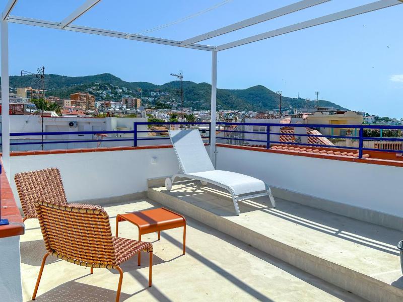 Atico Panoramic Seaview by Hello Homes Sitges - image 6