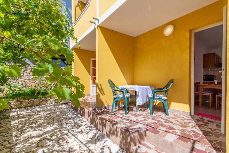 Apartments Tomo - image 16