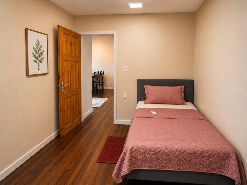 Bright Boutique 2 Bedroom Apartment Studio 13 - Fast WiFi - AC in North Paramaribo - image 8