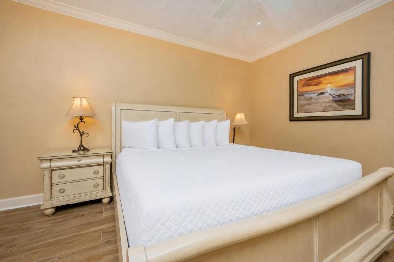 Phoenix IX 606 condo - image 41