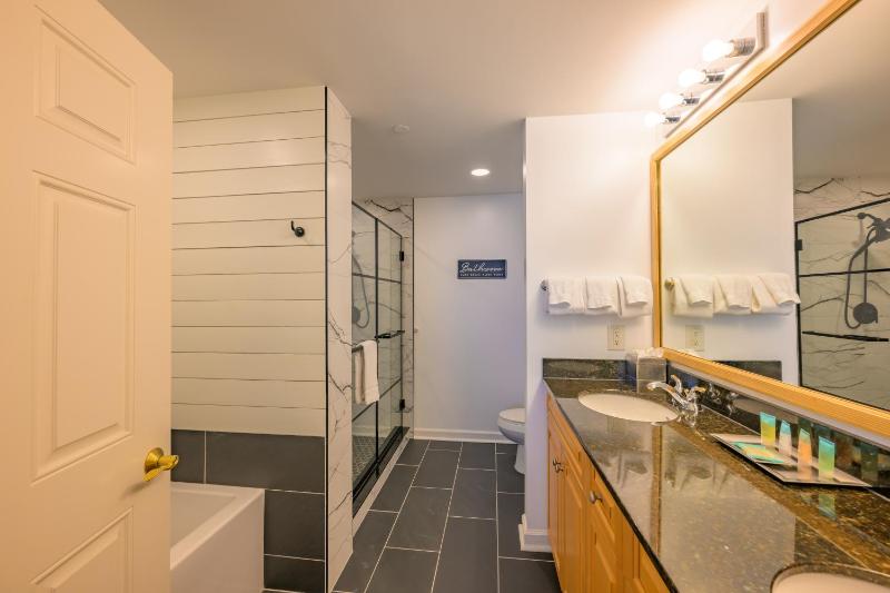 Ocean Front 1602 Royale Palms Full Amenities condo - image 20