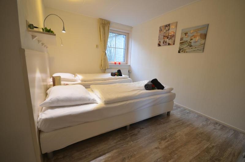 One-Bedroom Apartment - Ground Floor image 3