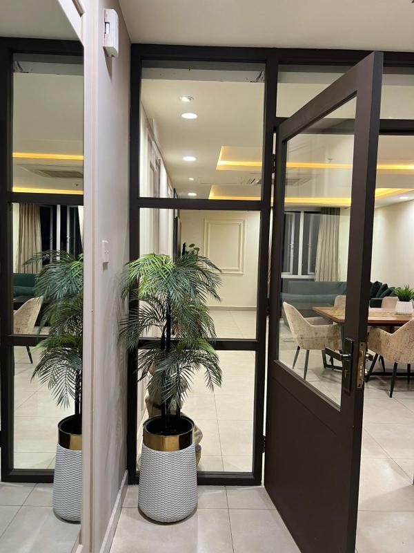 Exclusive Serviced Apartments at Goldcrest Mall and Residency DHA Phase 4 by Nirvana Nests - image 10
