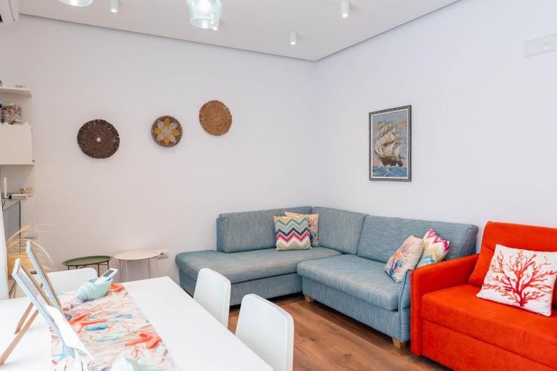 Himara seaside apartment - image 15