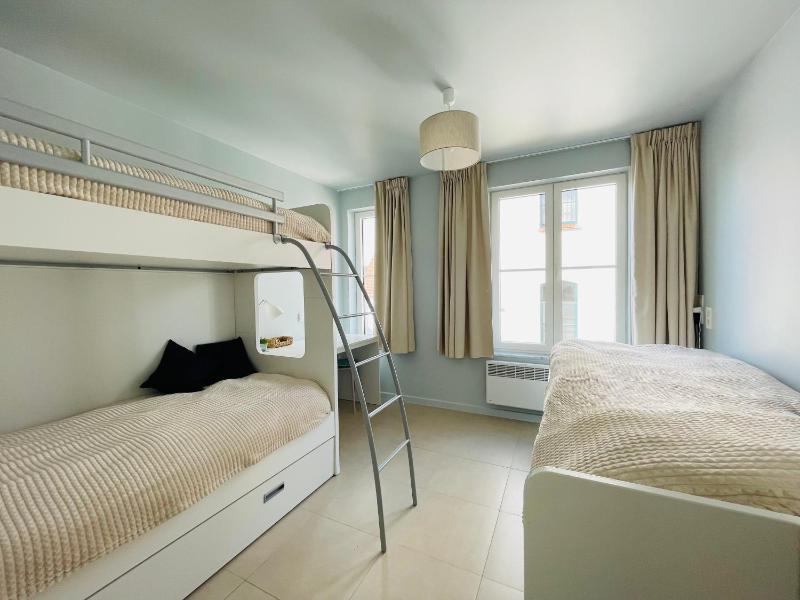 Chateau Petit Sable 0101 - image 13