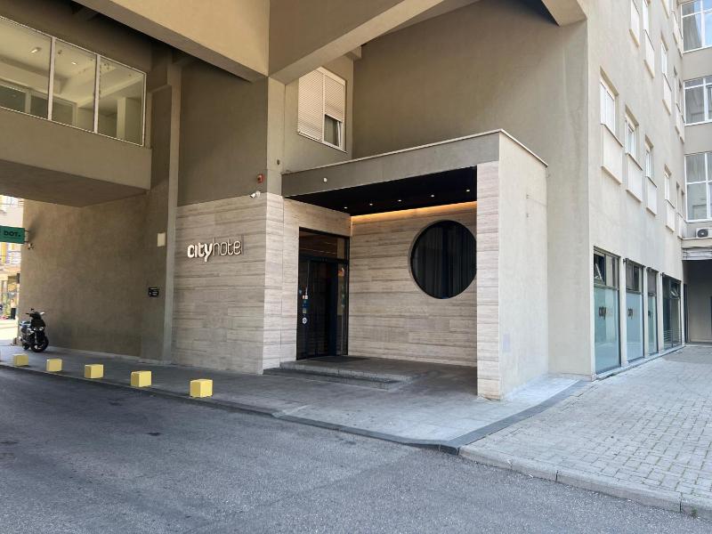 MoCity Studio Apartment - image 8