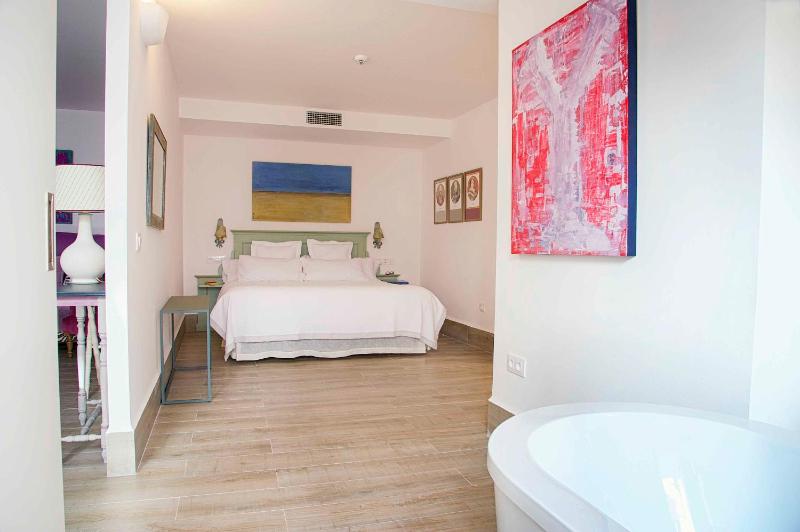 Superior Apartment image 4