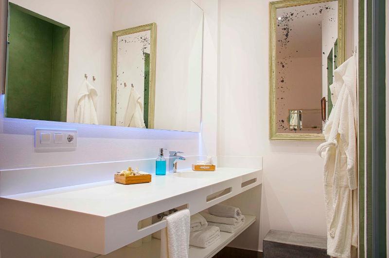 Overland Suites Catedral - image 13