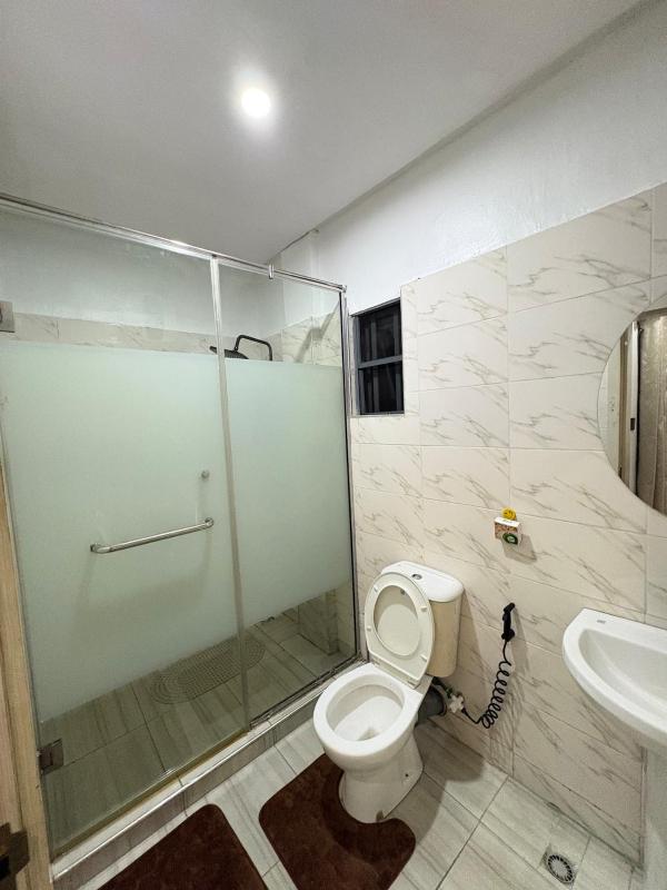Adenike Homes - image 6
