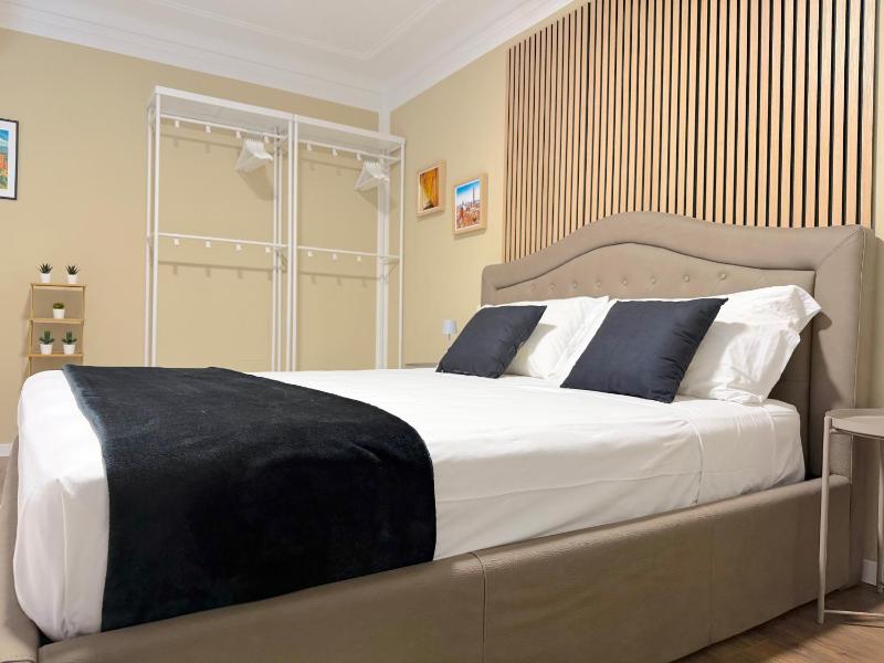 Ugo Jacuzzi Apartment - image 16