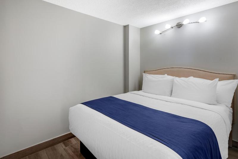 Coastal Hotel & Suites Virginia Beach - Oceanfront - image 26
