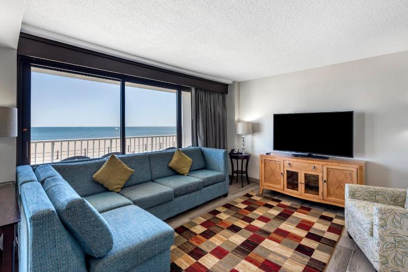 Coastal Hotel & Suites Virginia Beach - Oceanfront - image 22