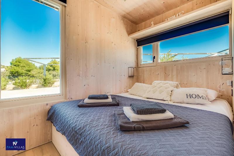 BUQEZ ECO RESORT - Villa 3 - Beautiful sea view - directly by sea - image 12
