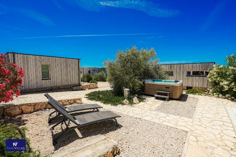 BUQEZ ECO RESORT - Villa 3 - Beautiful sea view - directly by sea - image 11
