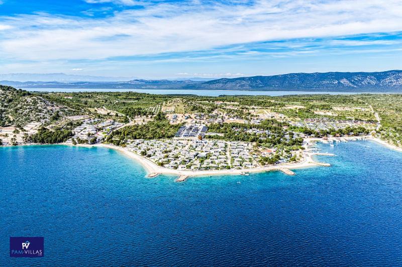 BUQEZ ECO RESORT - Villa 3 - Beautiful sea view - directly by sea - image 14