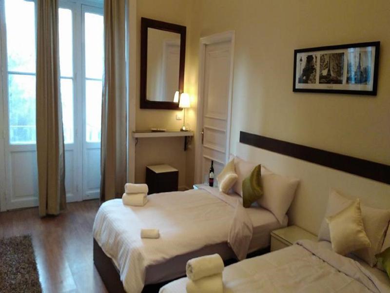 Superior Twin Room with City View