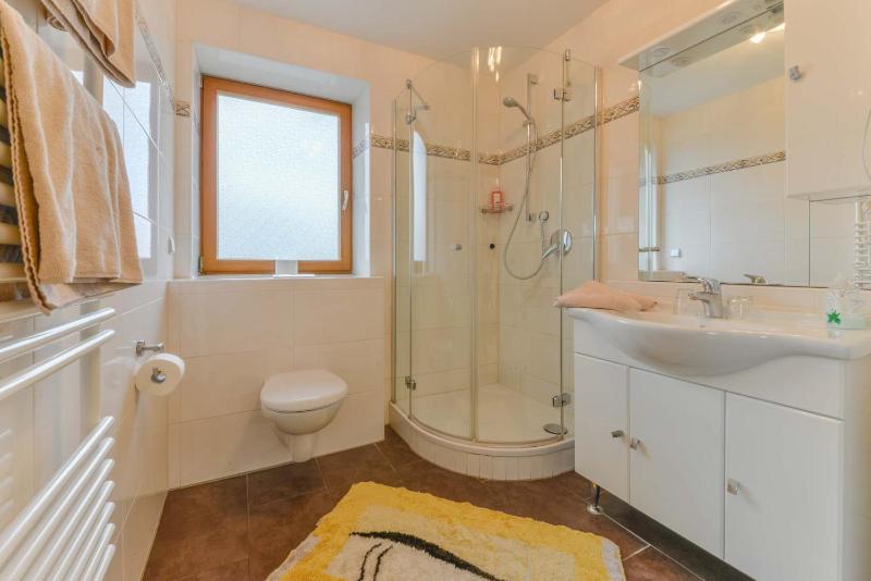 Double Room with Balcony image 2