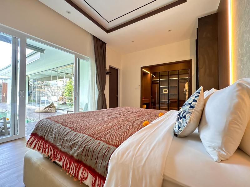 Villa Louis Seminyak by Nagisa Bali - image 6