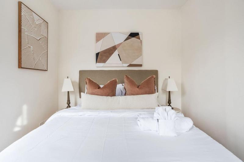 West Village Luxe 1Br - image 11