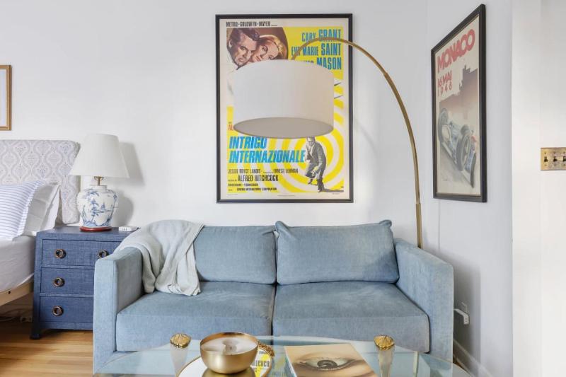Cozy West Village Studio Hudson River Views - image 12