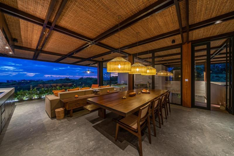 Amarta Azul - Luxury Villa with Sea View Uluwatu - image 16