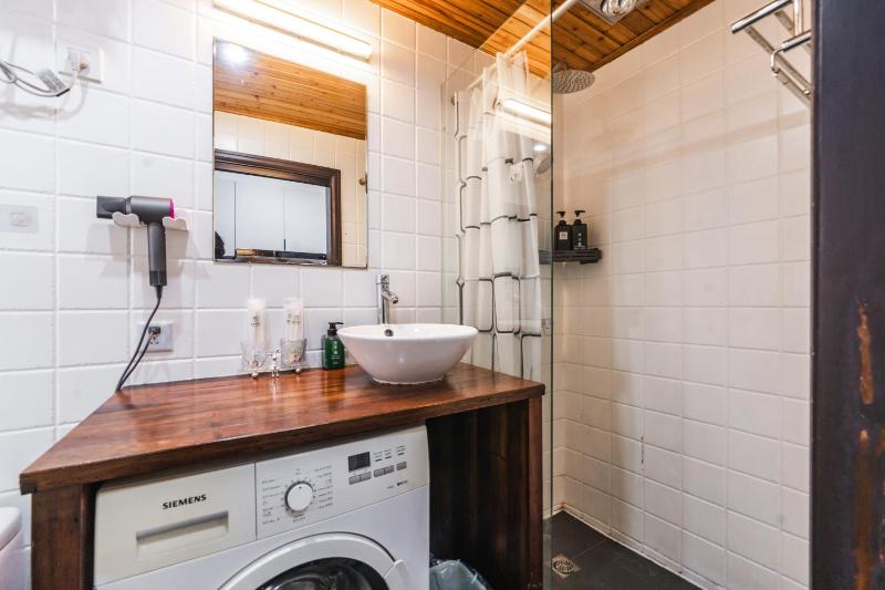 Tonight Homestey Shanghai Apartment Good Location 140 - image 10