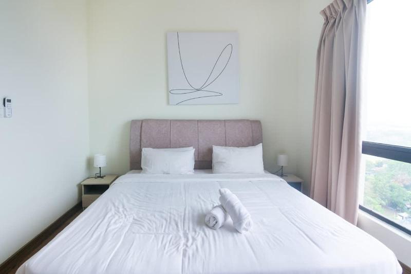 Stylish 2BR Family Stay Near Jonker Street - image 13