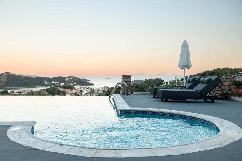 Skiathos Garden Cottages - image 28