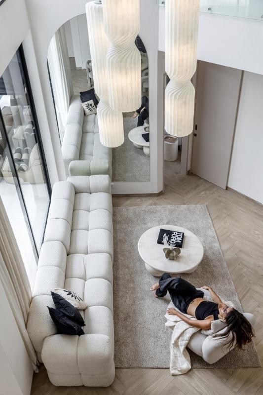 Paradiso Berawa - Stylish 3BR Retreat in Trendy Berawa! - image 30
