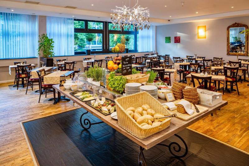 Hotel Chateau Berlin Kurfürstendamm - image 8