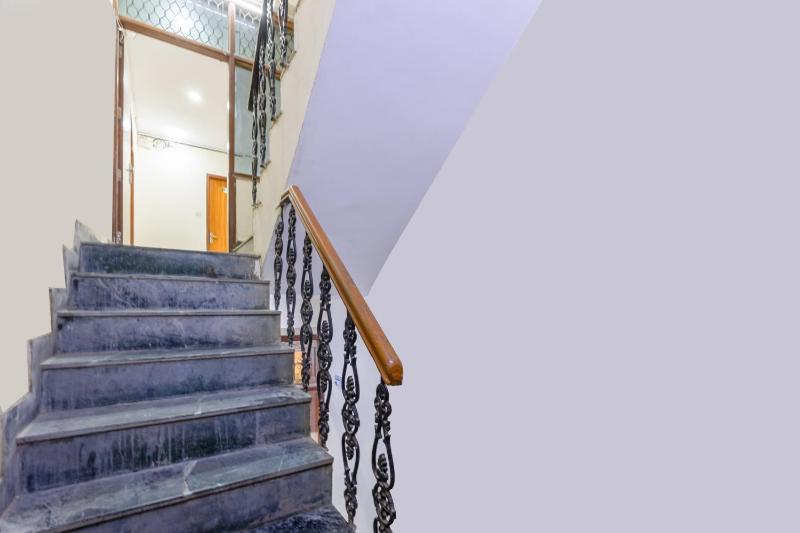 Hotel Angel Pink B-58 2 Min Walk From Kaushambi Metro Station 3-star hotel I Vaishali Ghaziabad - image 4