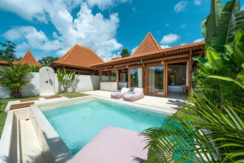 Palma Bingin - Sophisticated 2BR Villa with Lush Canopy Views! - image 1