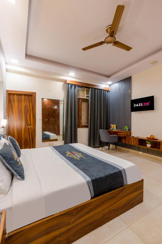 Hotel Angel Pink B-58 2 Min Walk From Kaushambi Metro Station 3-star hotel I Vaishali Ghaziabad - image 49
