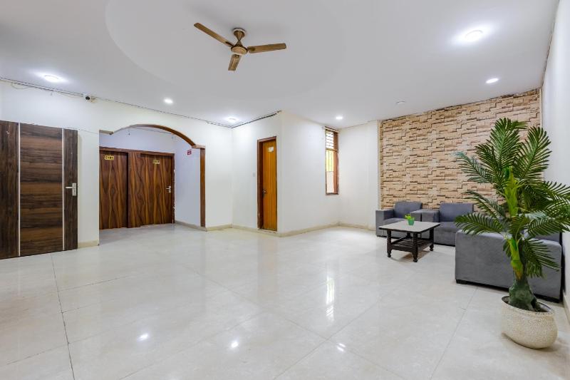 Hotel Angel Pink B-58 2 Min Walk From Kaushambi Metro Station 3-star hotel I Vaishali Ghaziabad - image 28