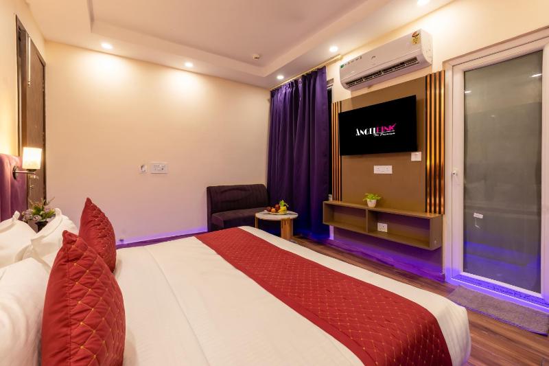 Hotel The Angel Pink Premium Rooms At Kaushambi 3-star Hotel Kaushambi Ghaziabad - image 21