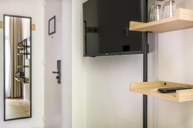 Dutch Design Hotel Vondelpark - image 7