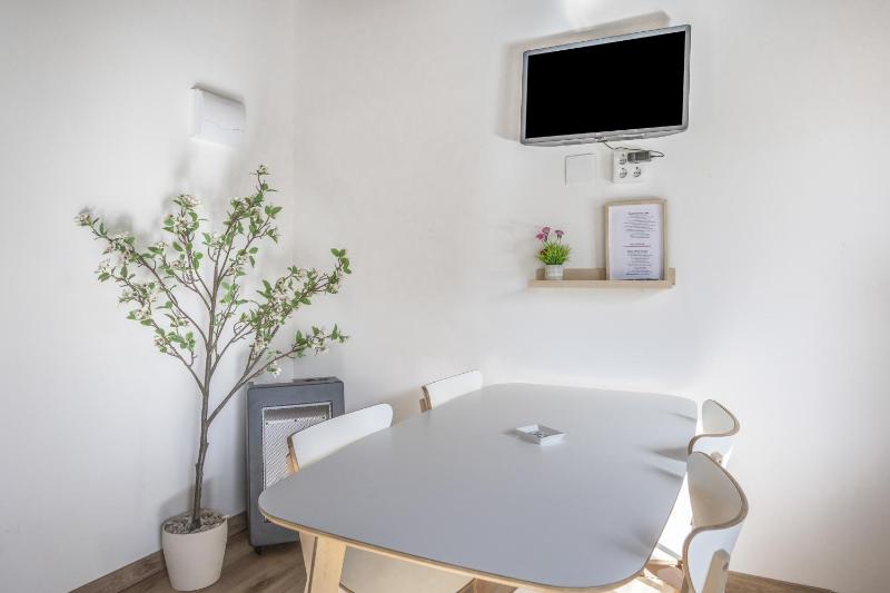 Sunwaves 1 - Casa Trafalgar - image 16
