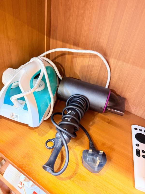028 NO DEPO Projector Palazio Apartment Mount Austin Vintage House Netflix Wifi - image 11