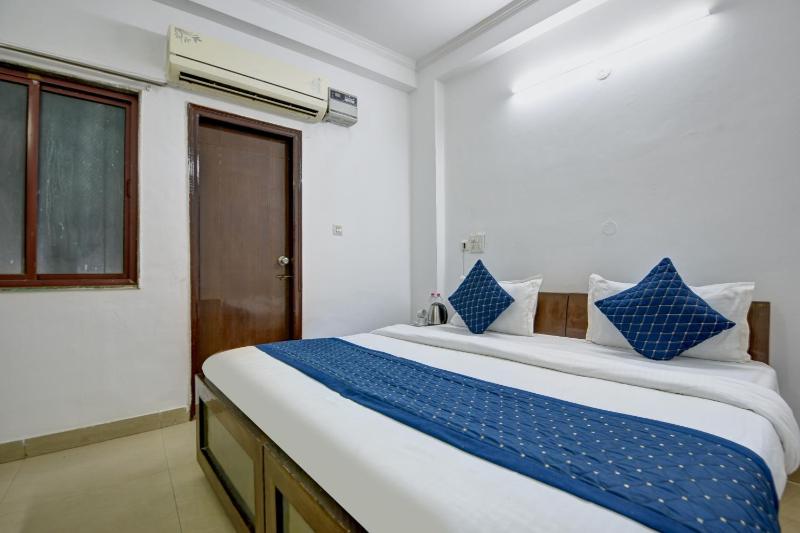 Hotel Frolic Near Noida Metro Station 52 - image 16