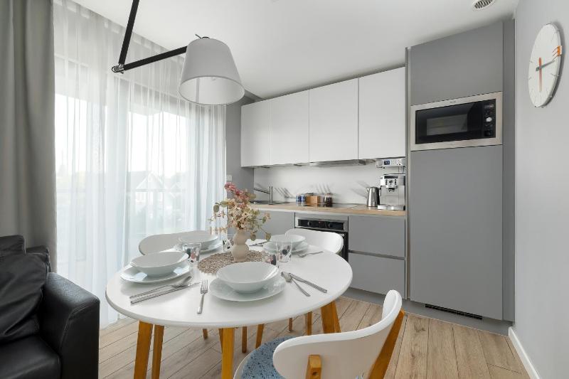 Przytulne i Nowoczesne Apartamenty Sun Seasons 24 w Dziwnowie z Parkingiem by Noclegi Renters - image 23
