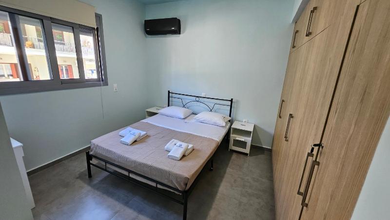 Rhodes City University Suite - image 11