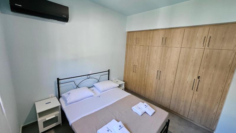 Rhodes City University Suite - image 8