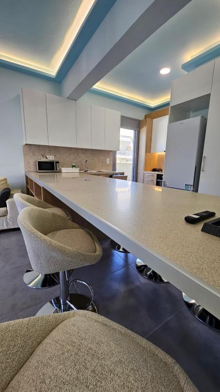 Rhodes City University Suite - image 4
