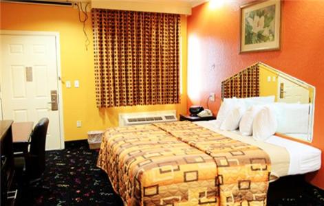King Room image 4