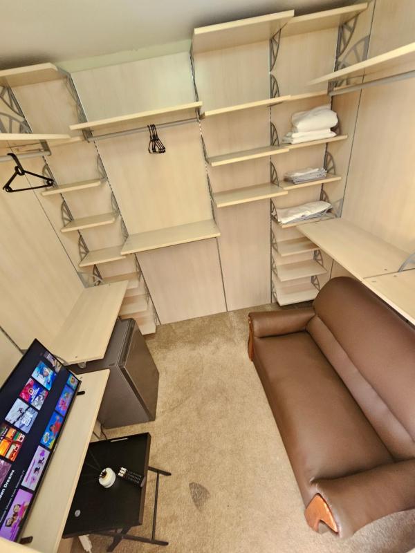 Living in the moment - Deluxe Ensuite Bedroom - image 9
