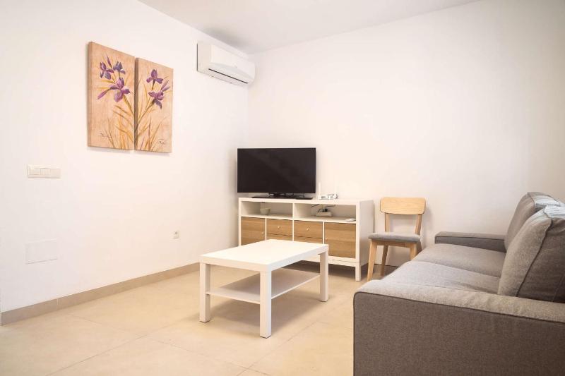 Casa Chica - Large Townhouse in Nerja Centro with Private Rooftop - image 20