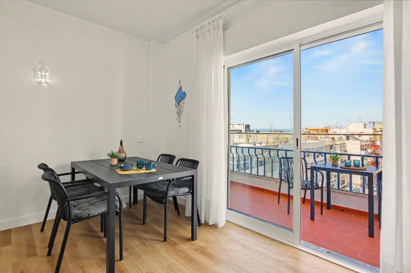 One step to the beach apartment - image 19