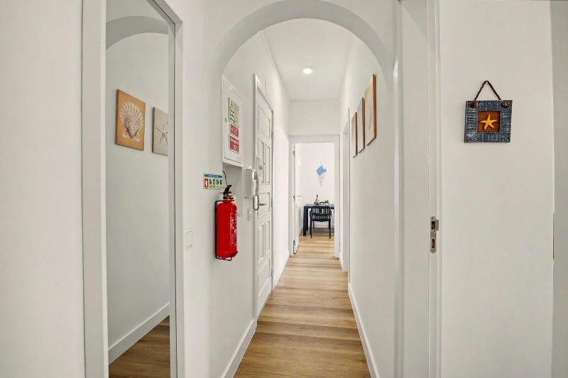 One step to the beach apartment - image 10