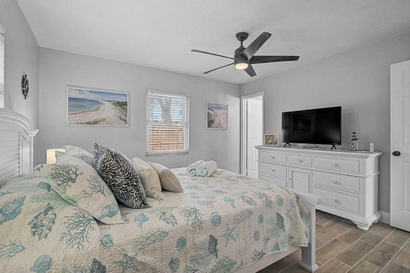 10 Min to Anna Maria Island Near IMG Parkside - image 11